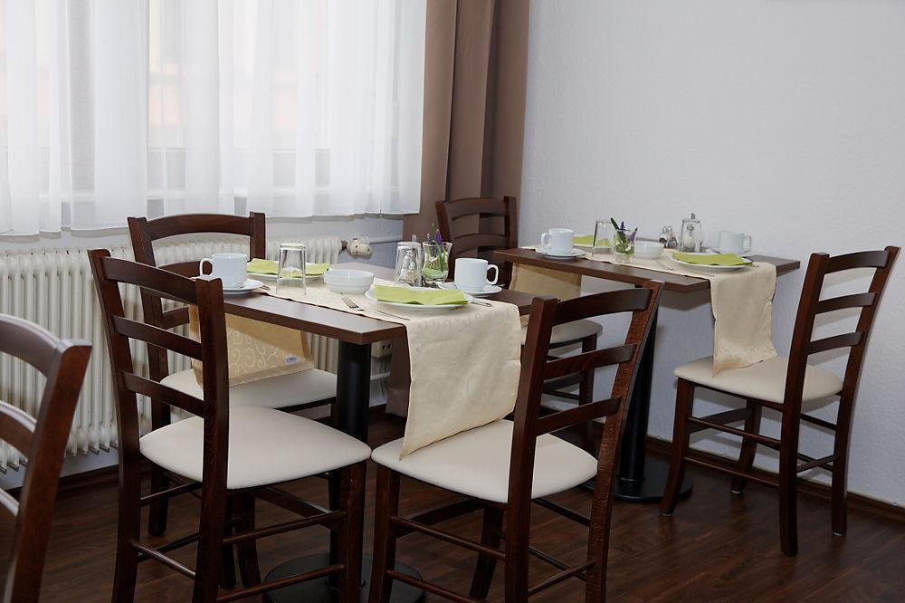 Hotel Huettl - Garni فورمز المظهر الخارجي الصورة